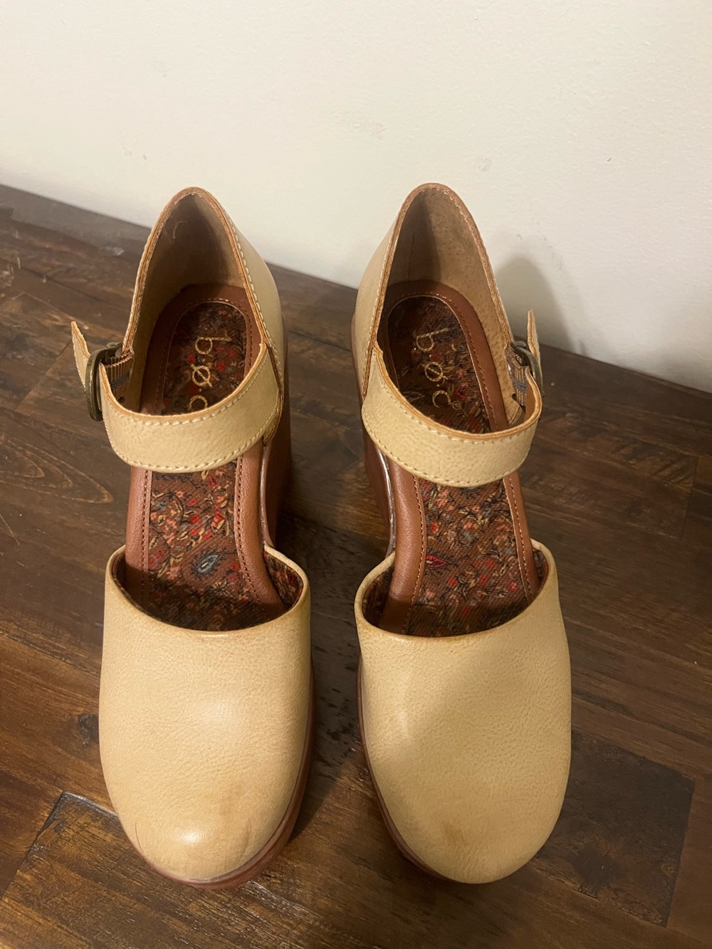 b.o.c. Tan & Brown Mary Jane Clog Mules NWOT